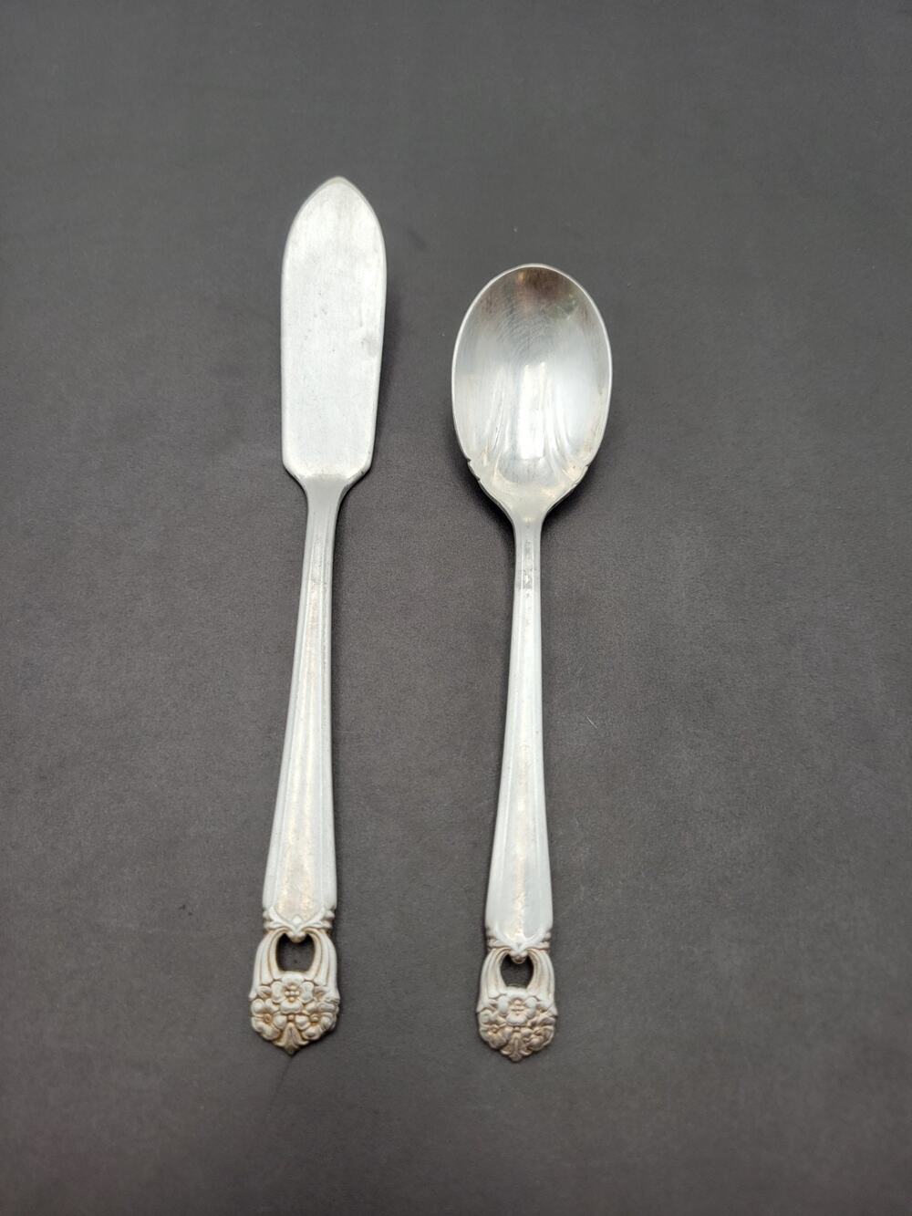 1847 Rogers Bros ETERNALLY YOURS Butter Knife & Sugar Spoon Silverplate Vtg